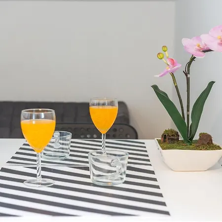 Appartamento Marilyn - Two Bedroom With Terrace And Partial Sea View Ragusa