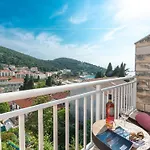 Marilyn - Two Bedroom With Terrace And Partial Sea View Apartmán