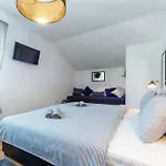 Apartment Marilyn - Two Bedroom With Terrace And Partial Sea View