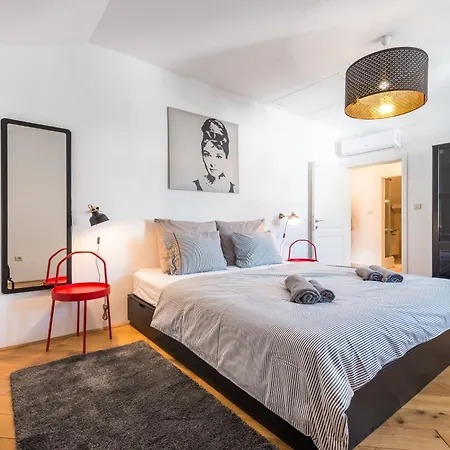 Marilyn - Two Bedroom With Terrace And Partial Sea View 公寓 *