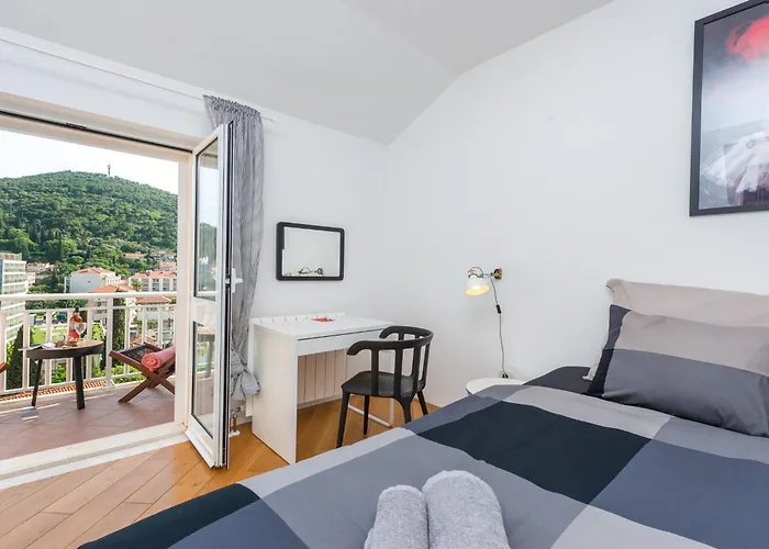 Marilyn - Two Bedroom With Terrace And Partial Sea View Apartament Dubrownik